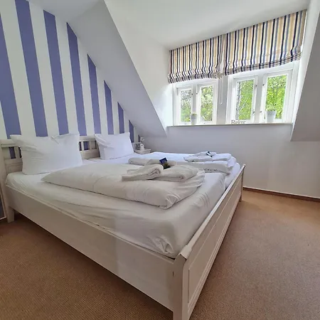 Schwalbennest - A67824 * Wyk auf Föhr